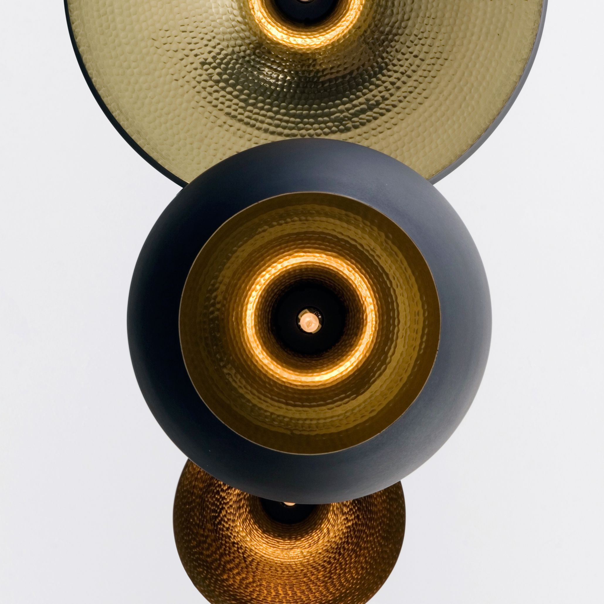 Beat Wall Lamp