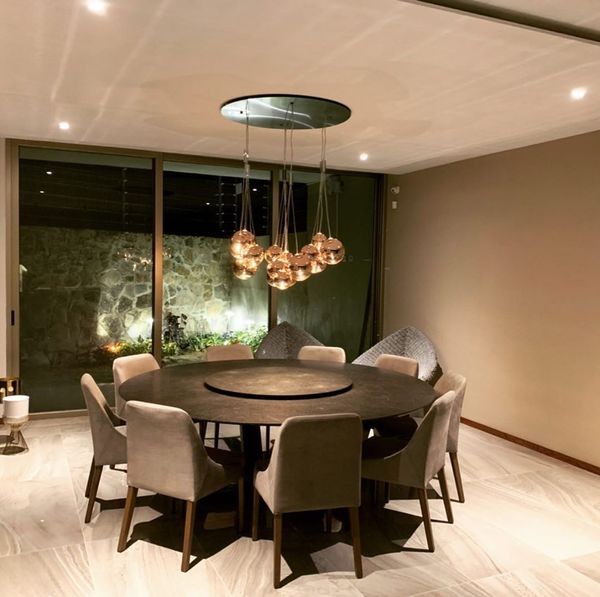 Random pendant light