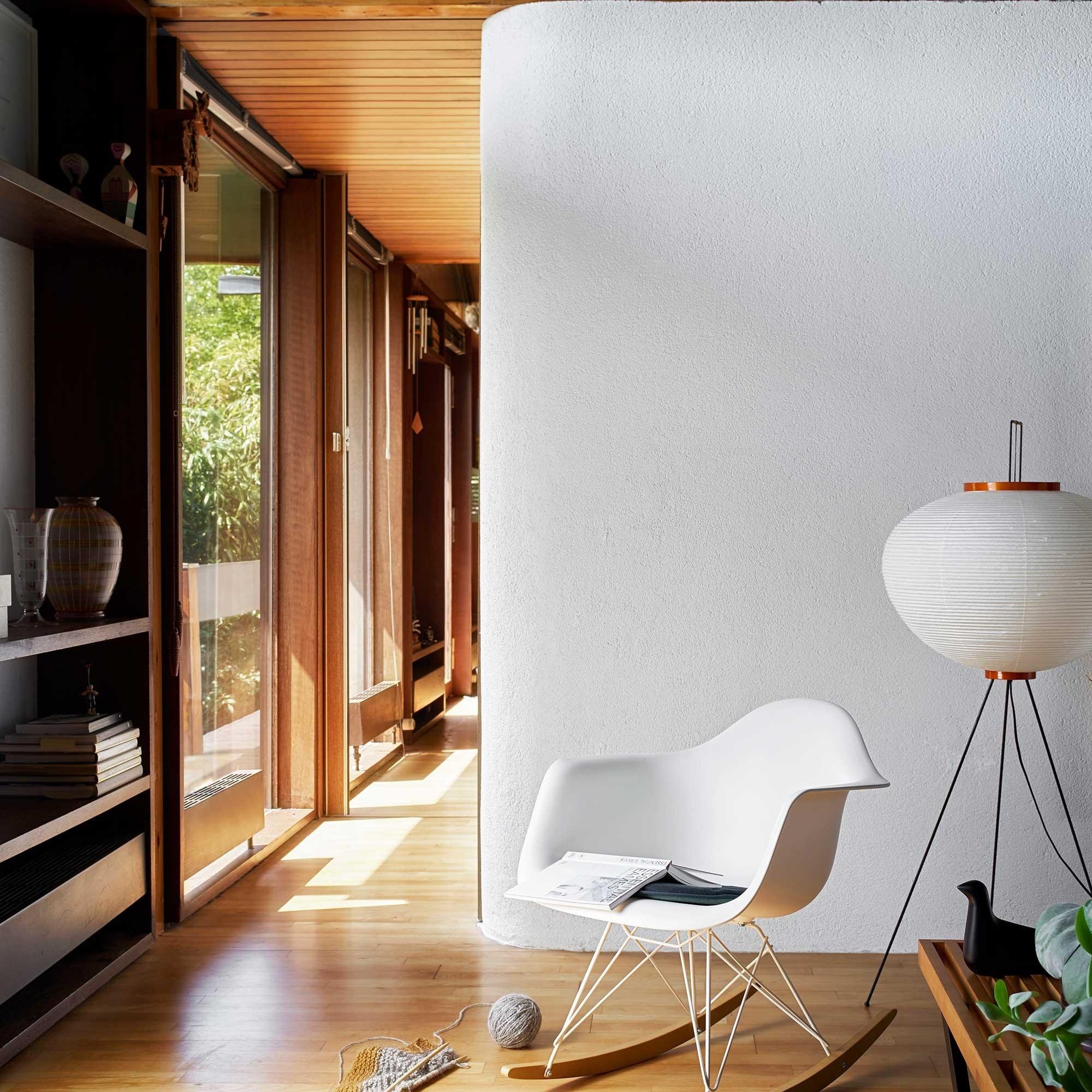 Akari 10A Floor Lamp