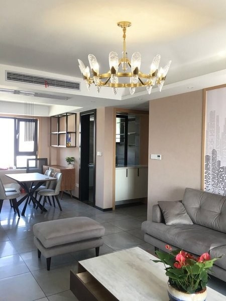 Chandelier/Brass