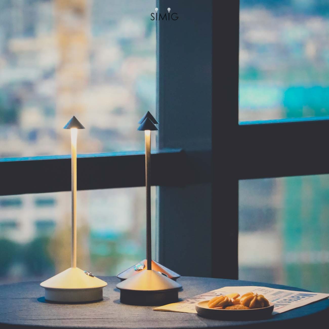 Pine Rechargeable LED Table Lamp