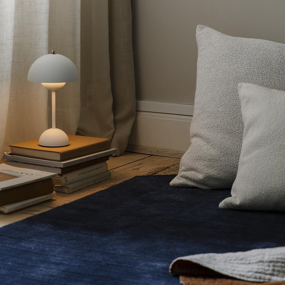 Flowerpot VP9 Portable Table Lamp