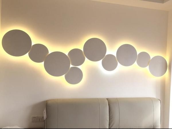 PUCK WALL ART | Fluorescent wall light