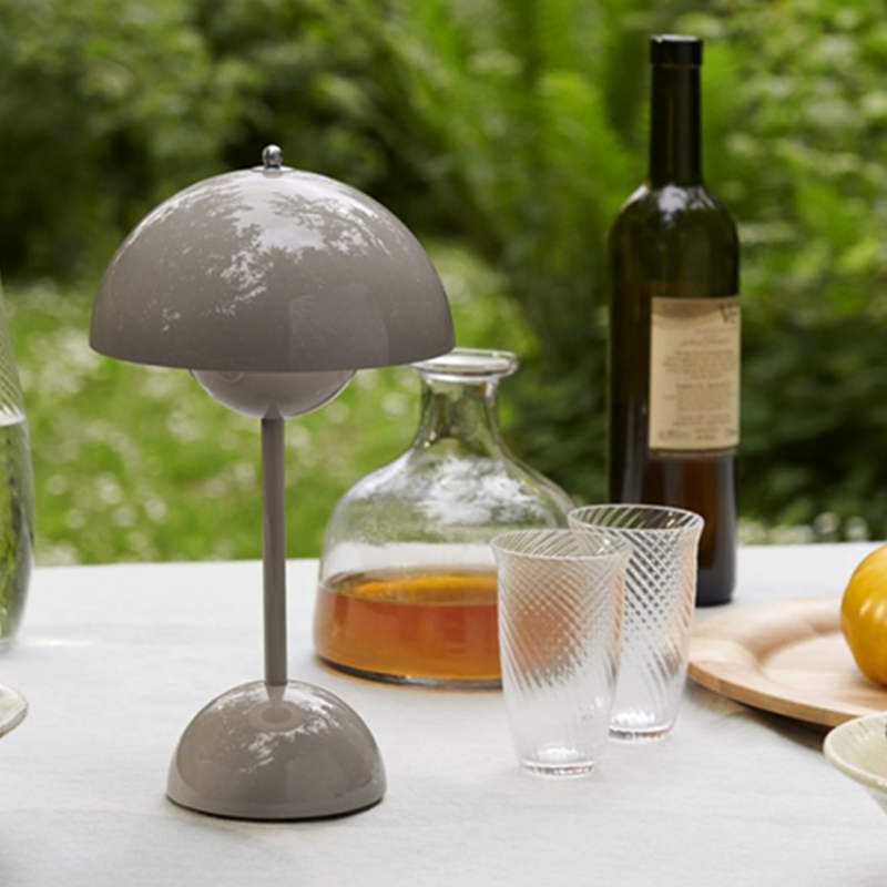 Flowerpot VP9 Portable Table Lamp