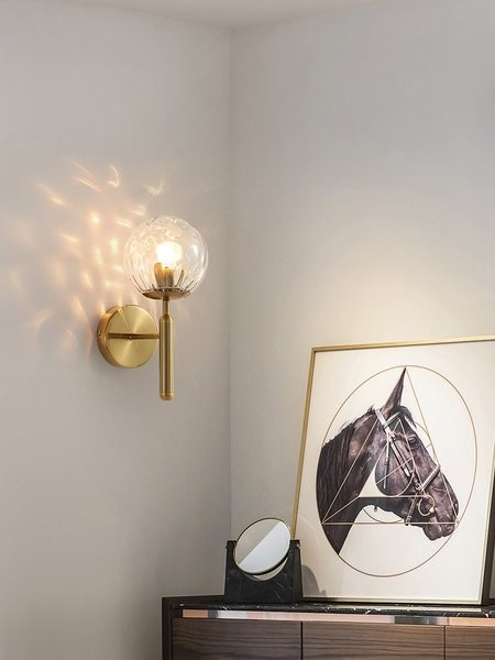 Miira Wall Light