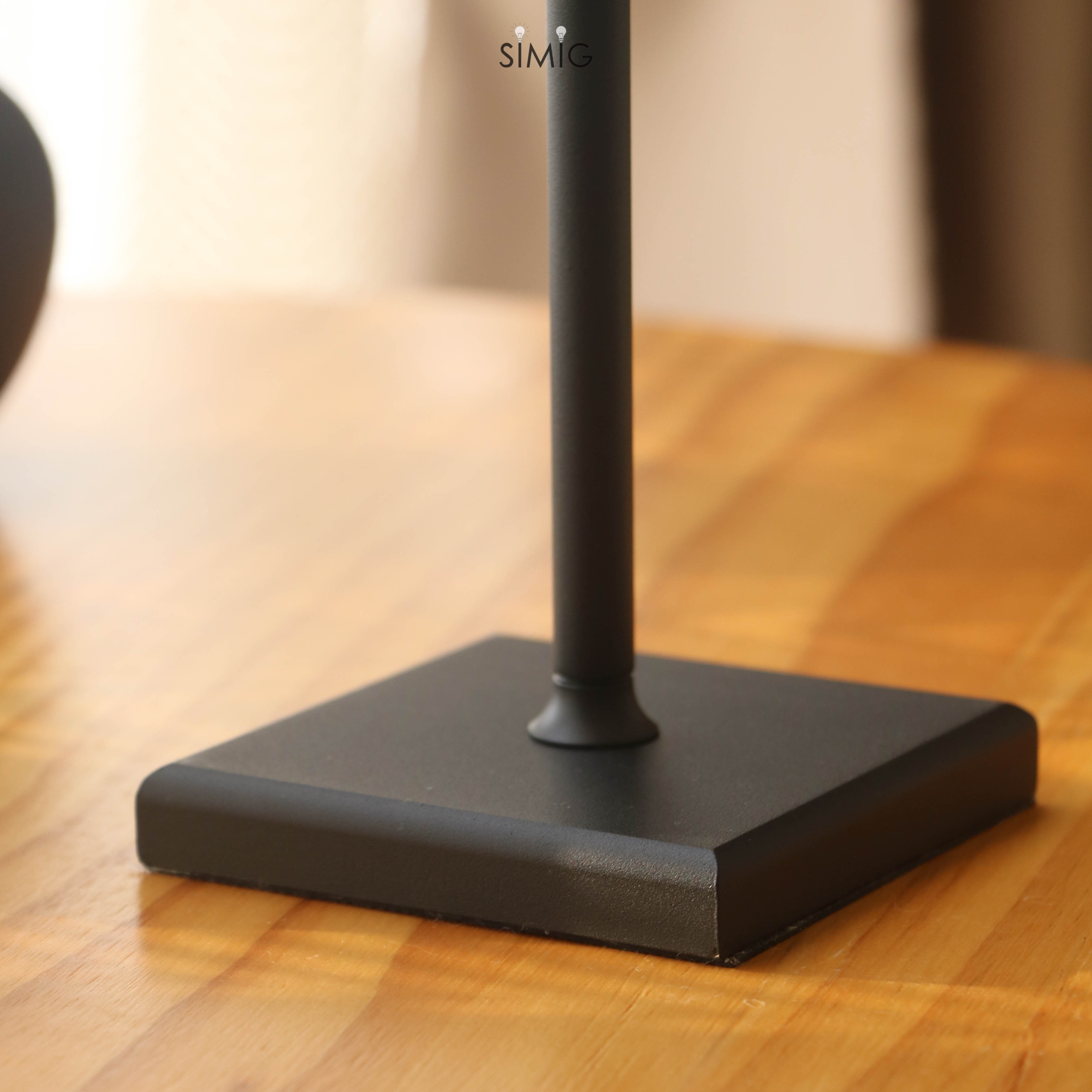 Cordless Rechargeable LED Table Lamp